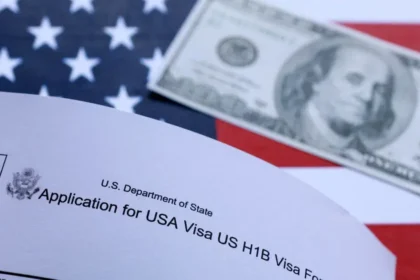 Trump’tan yeni vize hamlesi: 200 bin kişinin vizesi iptal edilebilir