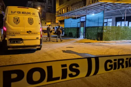 Kahvehaneye silahlı saldırı. 3 kişi yaralandı | NTV Haber