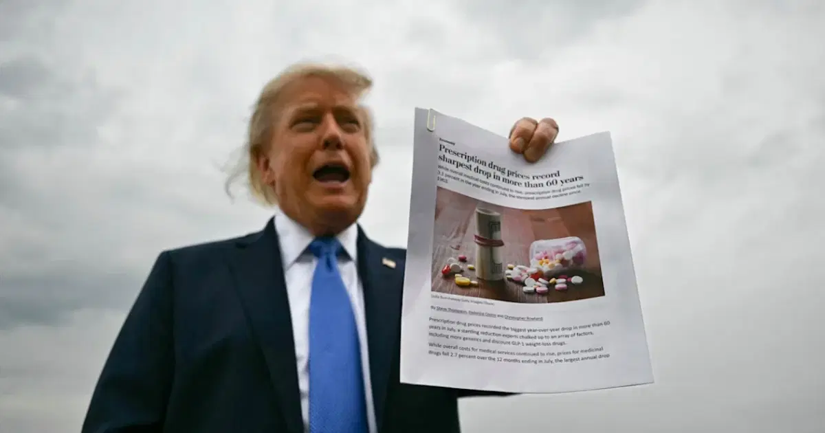 Trump'tan ilaç fiyatları gafı: "Gördünüz mü" diyerek Biden yönetimini öven haberi gösterdi