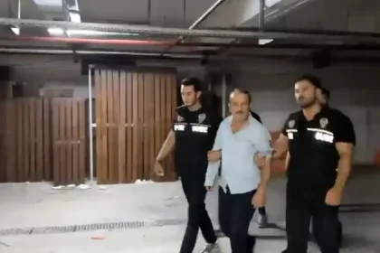 UltrAslan liderinin evinden servet çıktı. Sebahattin Şirin'in evinde 8.5 saat süren arama | NTV Haber