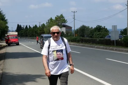 'Yürüyen Adam'dan çocuk ölümlerine karşı Trabzon-Ankara yürüyüşü | NTV Haber