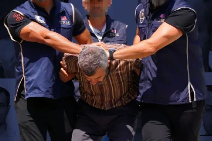 Suikast timinin gömülen silahları. FETÖ'cü Burkay Karatepe'nin gösterdiği yerlerde silah bulunamadı | NTV Haber