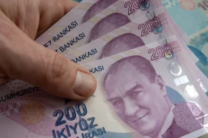Kredi çekecekler dikkat. Faizler pazartesi düşecek. İlk açıklamalar geldi | NTV Haber