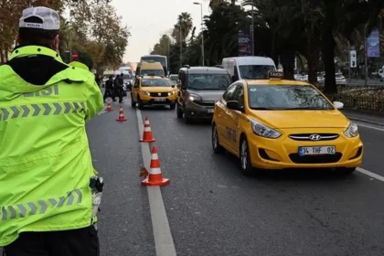 İstanbul'da bugün bazı yollar trafiğe kapalı | NTV Haber