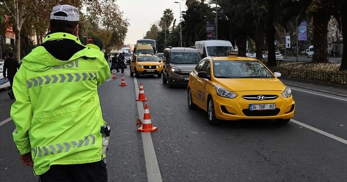 İstanbul'da bugün bazı yollar trafiğe kapalı | NTV Haber