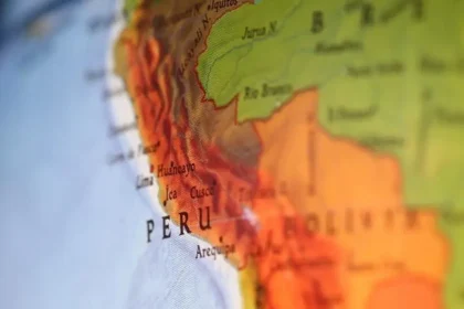 Peru'da 6,7 büyüklüğünde deprem